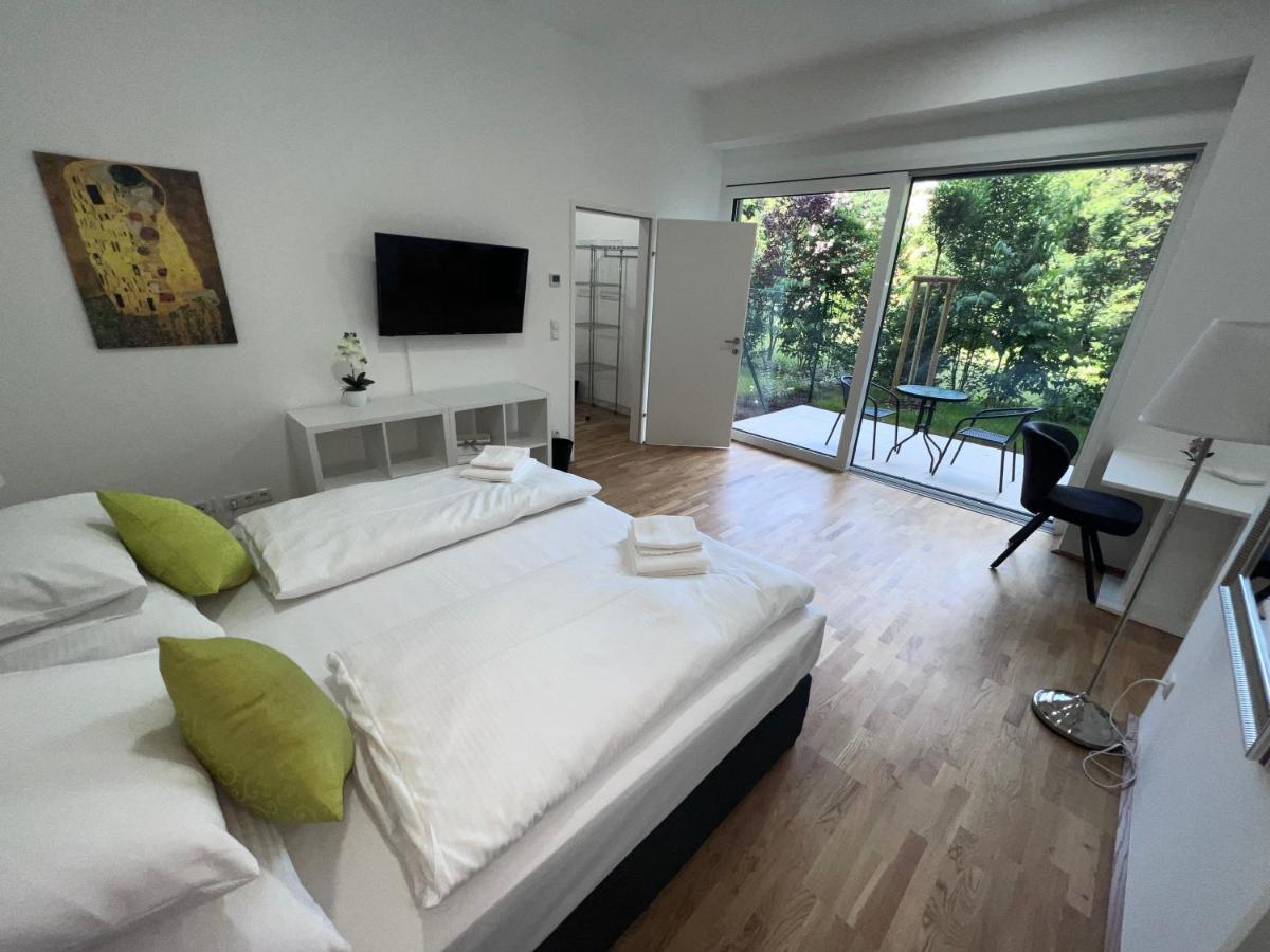 Next To Schoenbrunnpalace Close To Public Transport - Myschoenbrunn * Viena
