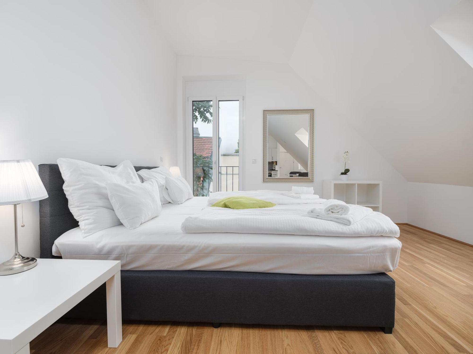 Next To Schoenbrunnpalace Close To Public Transport - Myschoenbrunn Viena